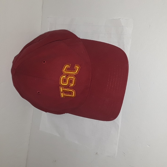 VINTAGE NEW RED USC TROJANS EMBROIDERED HAT - Picture 5 of 6